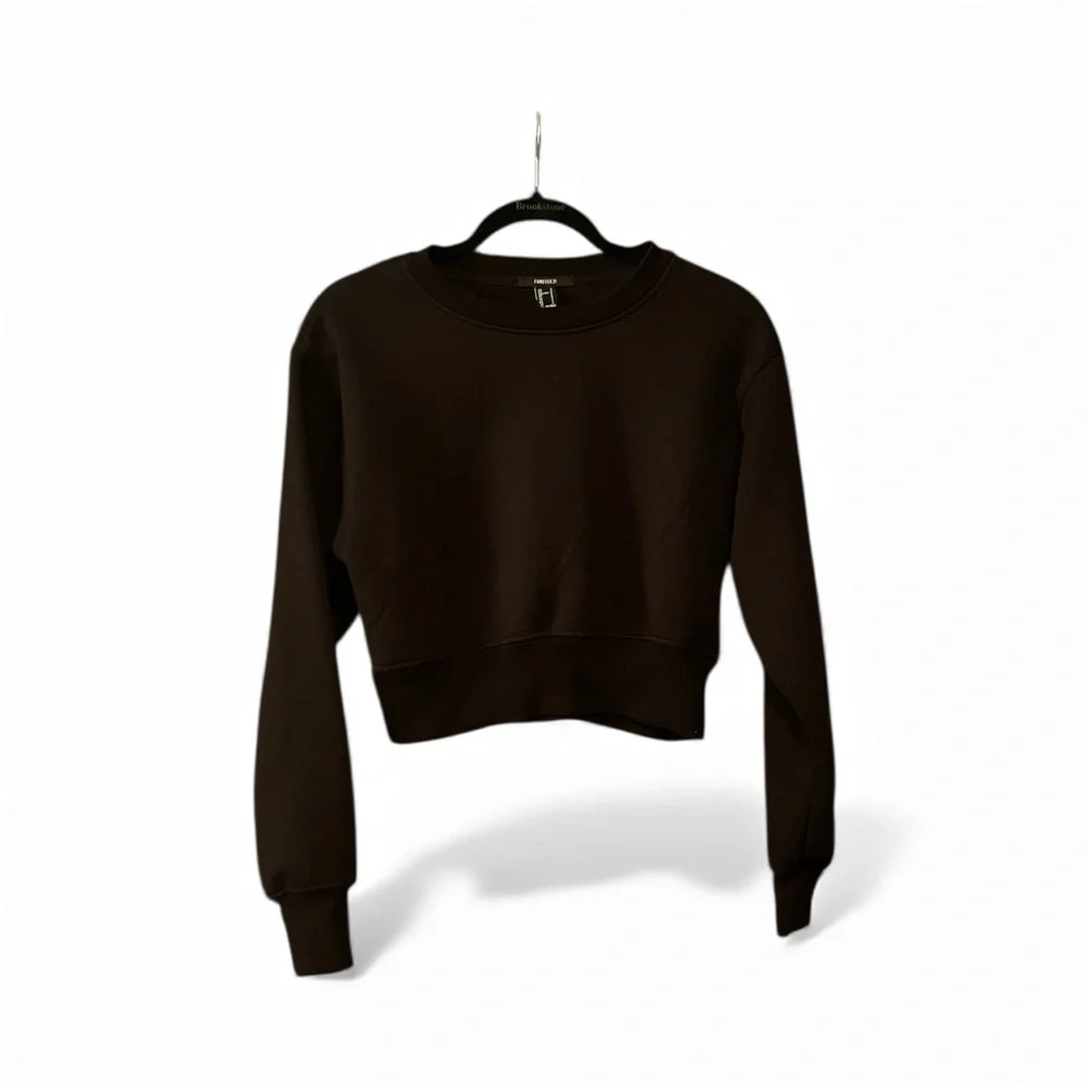 Forever 21 Black Cropped Sweatshirt - Picture 2 of 3